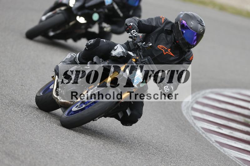 /09 19.04.2026  Caremotion get faster ADR/Gruppe gruen/15